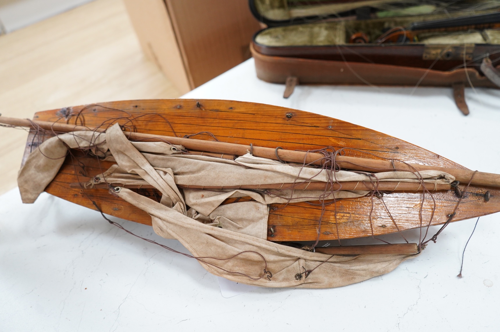 An early 20th century pond yacht